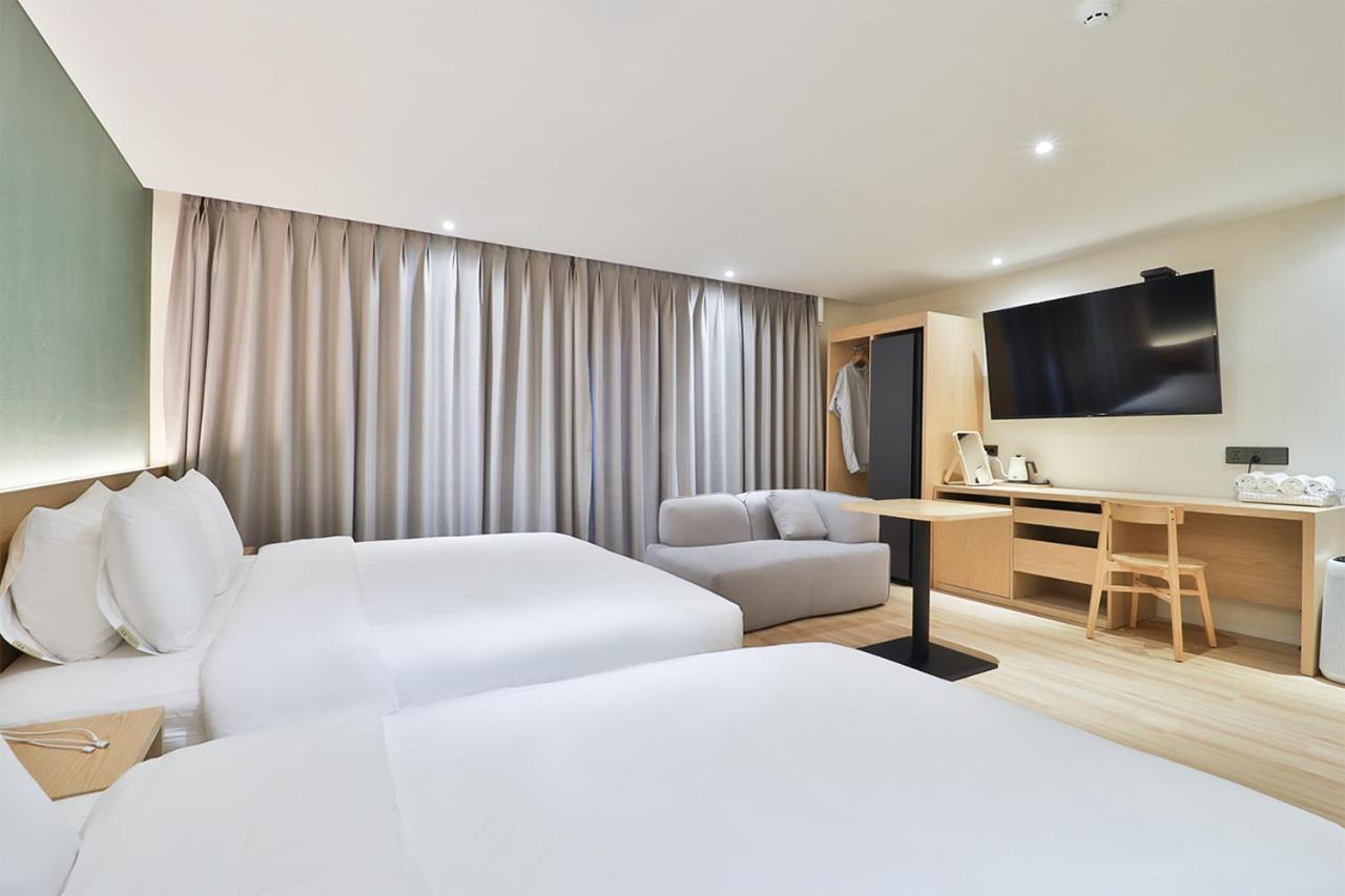 Custom Hotel Ilsan Ni Exterior foto