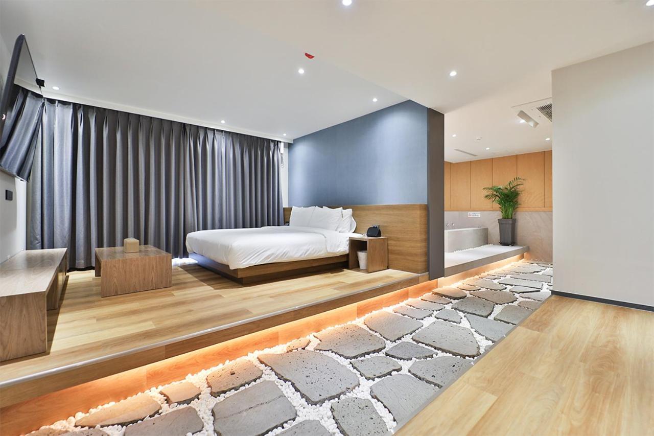 Custom Hotel Ilsan Ni Exterior foto